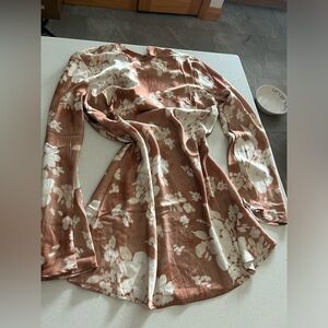 Soft mini dress with open back medium